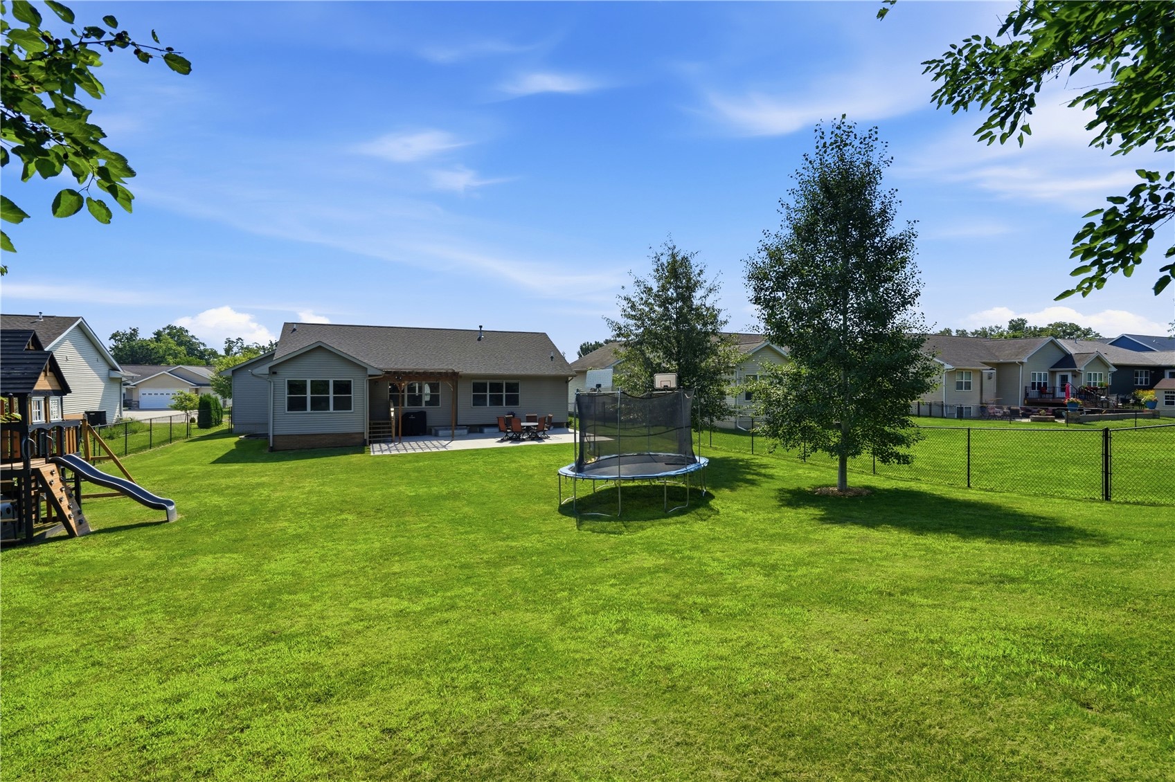3404 Royal Drive SW Cedar Rapids IA 52404