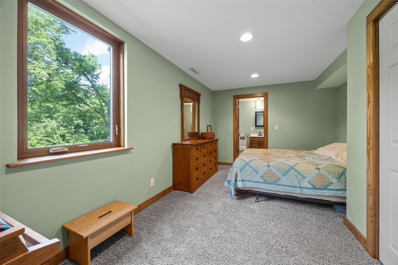 2459 125th Drive Marengo IA 52301