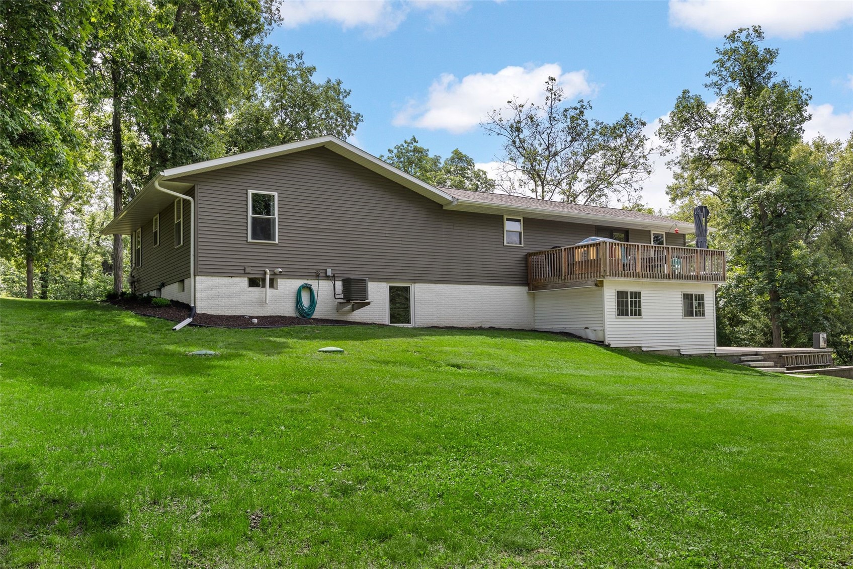 2459 125th Drive Marengo IA 52301