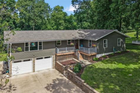 2459 125th Drive Marengo IA 52301