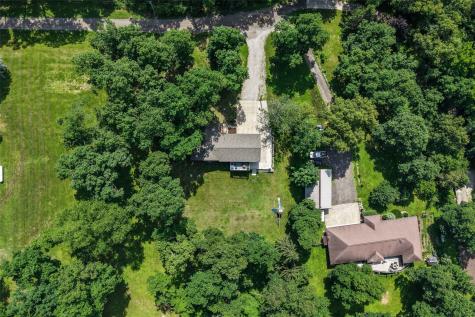 2459 125th Drive Marengo IA 52301