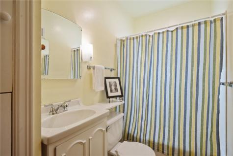 2215 1st Avenue SW Cedar Rapids IA 52405