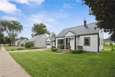 2215 1st Avenue SW Cedar Rapids IA 52405