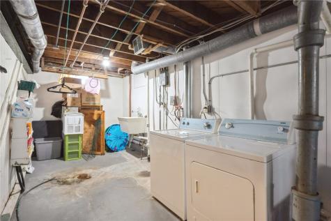 2215 1st Avenue SW Cedar Rapids IA 52405