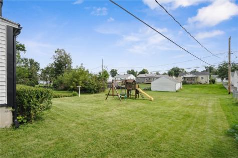 2215 1st Avenue SW Cedar Rapids IA 52405