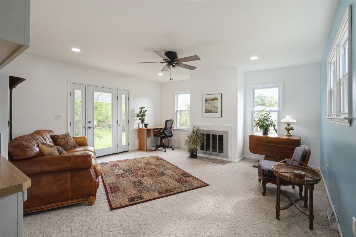 2215 1st Avenue SW Cedar Rapids IA 52405