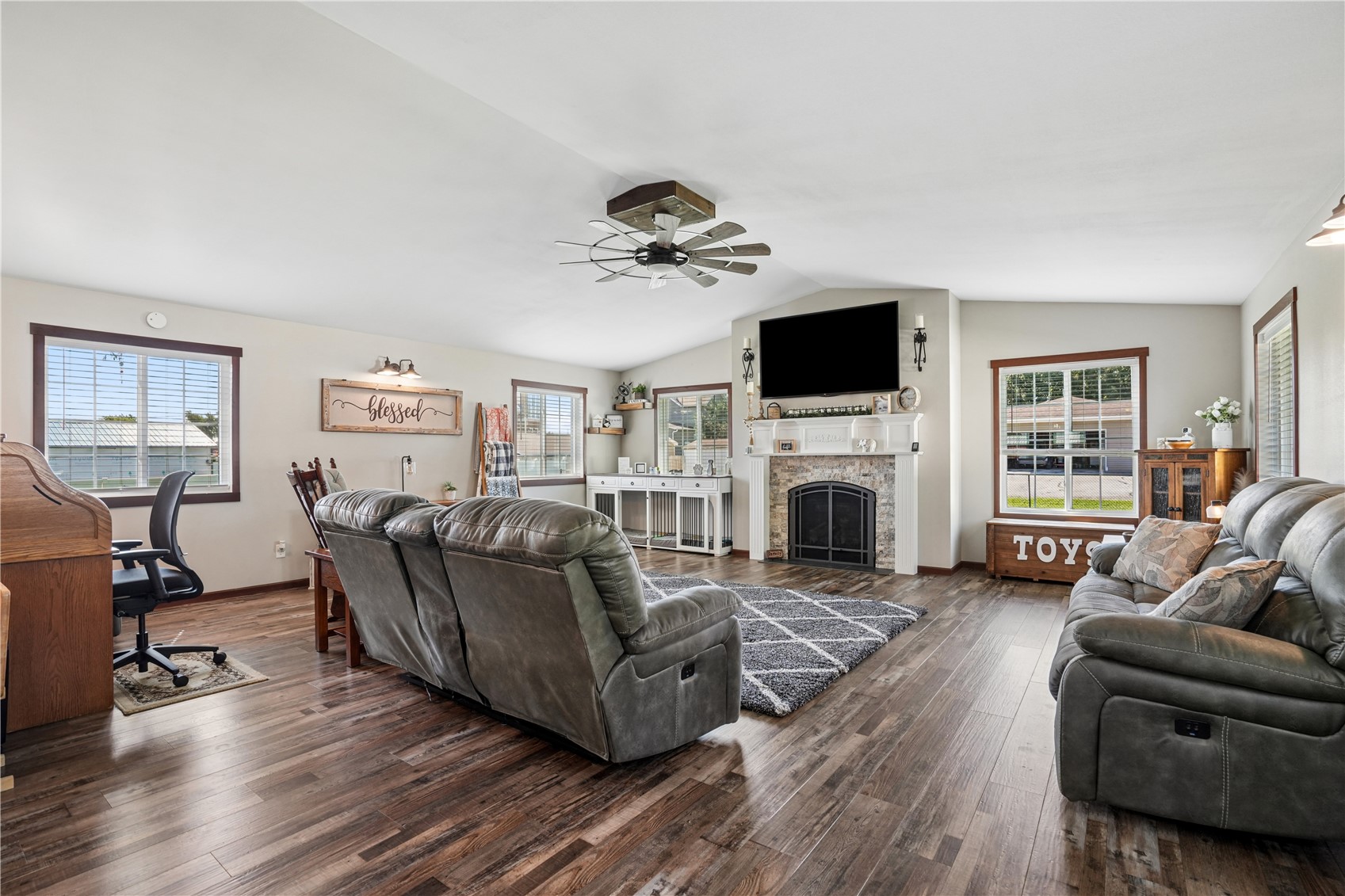 306 4th Avenue Van Horne IA 52346
