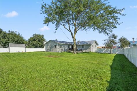 306 4th Avenue Van Horne IA 52346