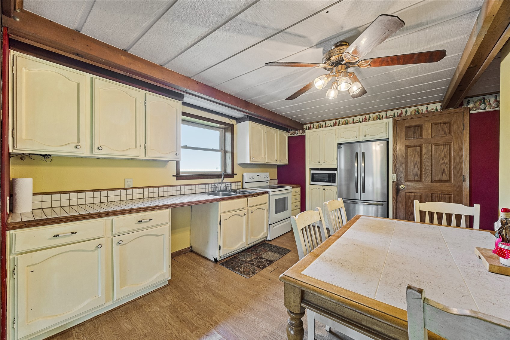 1690 140th Street NW Swisher IA 52338