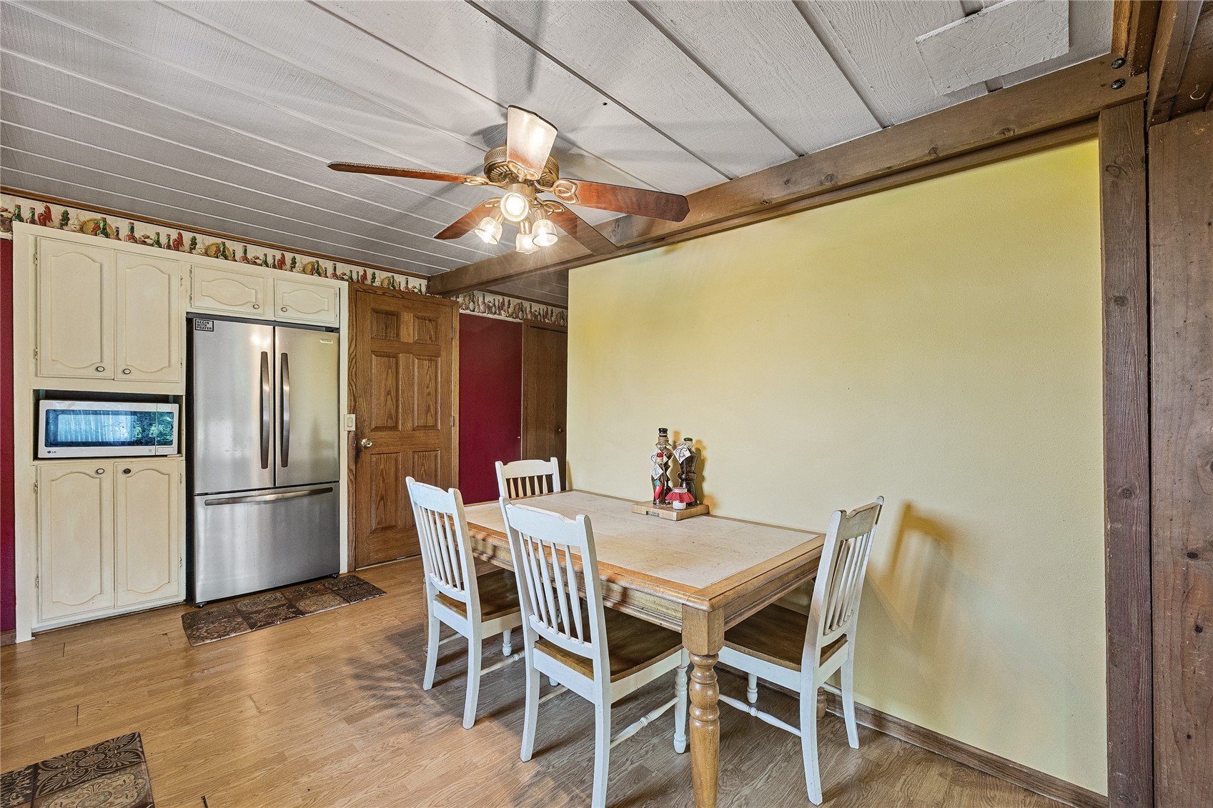 1690 140th Street NW Swisher IA 52338