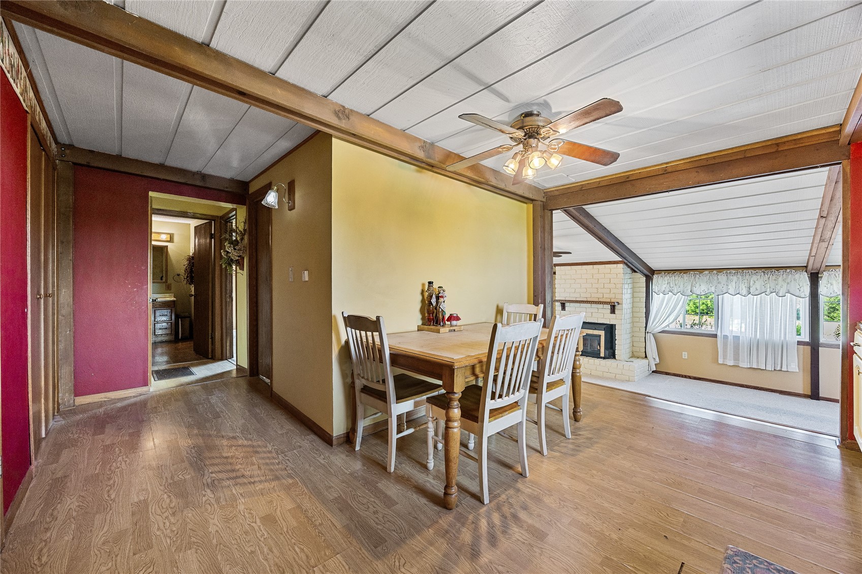 1690 140th Street NW Swisher IA 52338