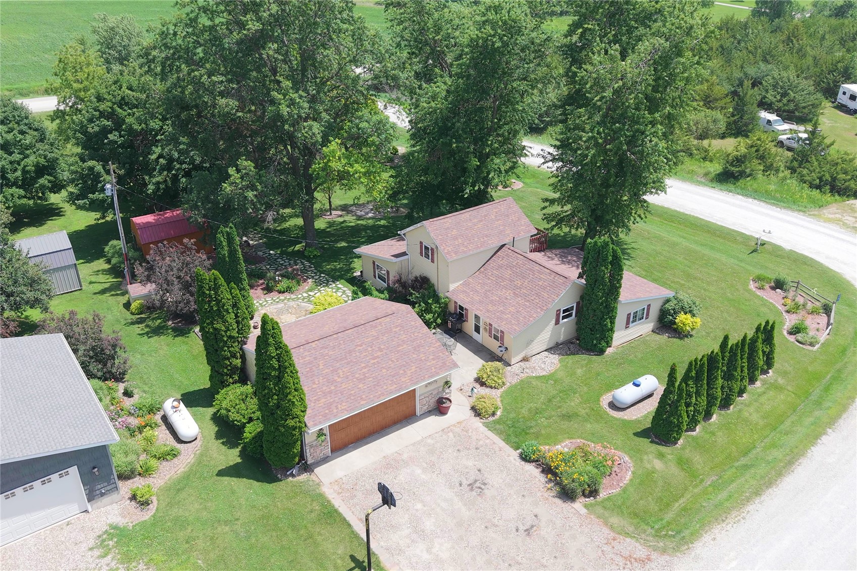 1690 140th Street NW Swisher IA 52338