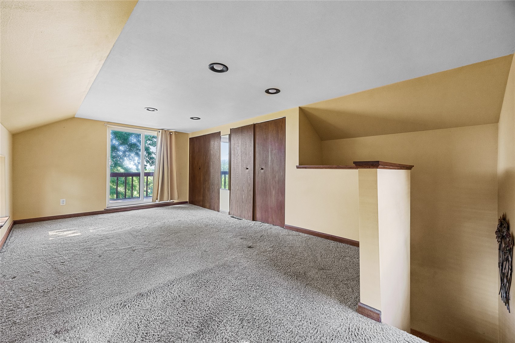 1690 140th Street NW Swisher IA 52338