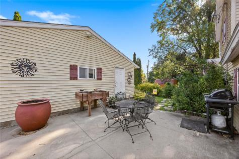 1690 140th Street NW Swisher IA 52338