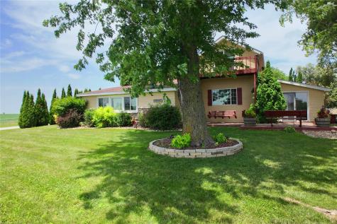 1690 140th Street NW Swisher IA 52338
