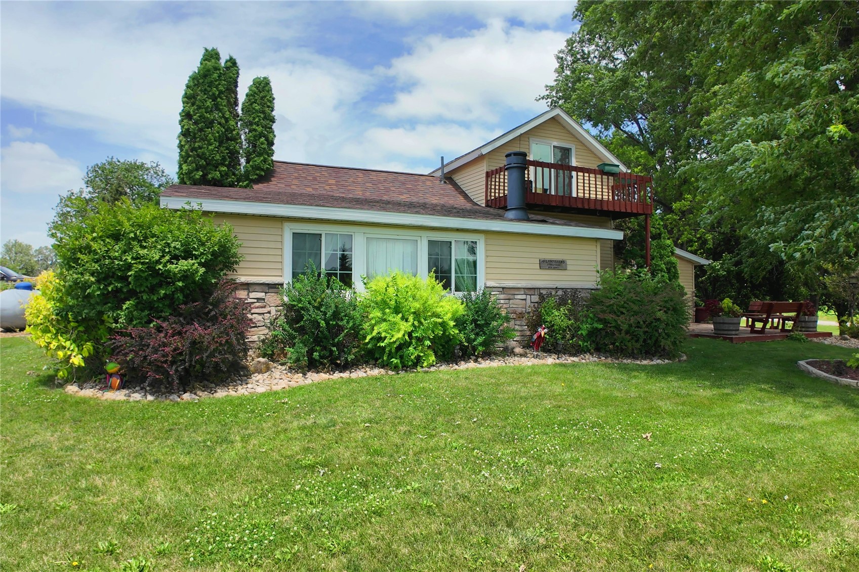 1690 140th Street NW Swisher IA 52338