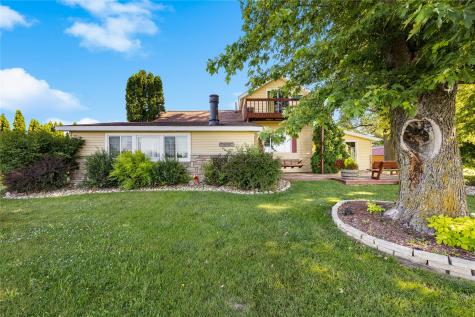 1690 140th Street NW Swisher IA 52338