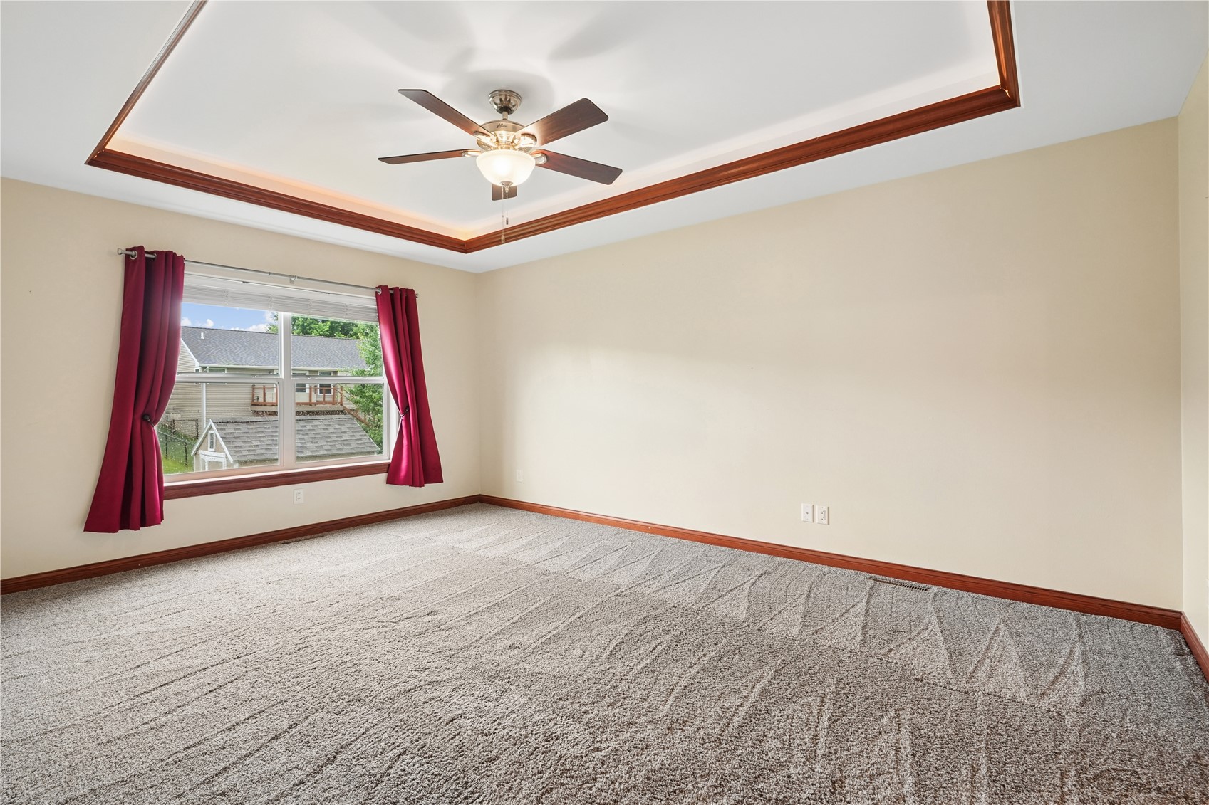 5601 Ruhd Street SW Cedar Rapids IA 52404