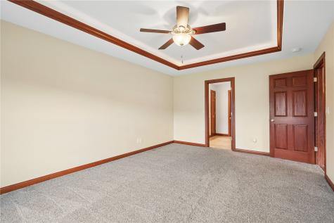 5601 Ruhd Street SW Cedar Rapids IA 52404