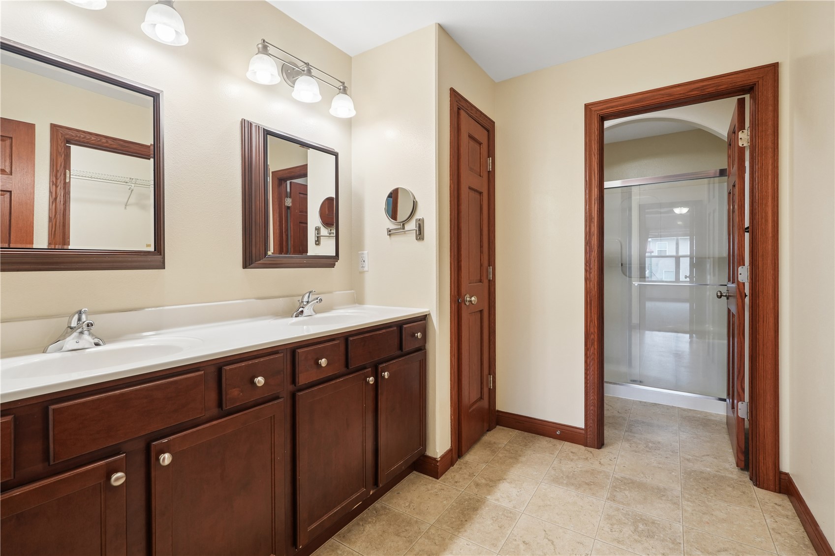 5601 Ruhd Street SW Cedar Rapids IA 52404