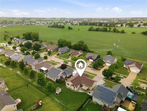 5601 Ruhd Street SW Cedar Rapids IA 52404
