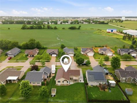 5601 Ruhd Street SW Cedar Rapids IA 52404
