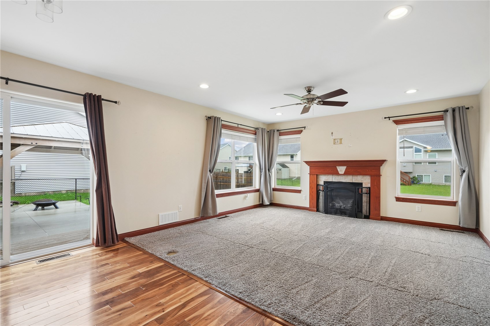 5601 Ruhd Street SW Cedar Rapids IA 52404