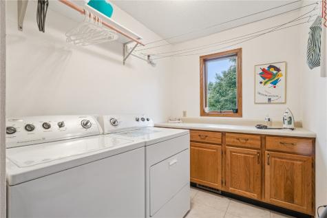 310 Mc Kinsie Court NE Cedar Rapids IA 52402