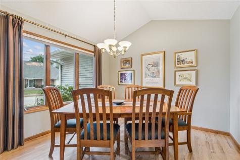 310 Mc Kinsie Court NE Cedar Rapids IA 52402