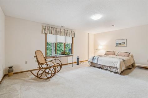 310 Mc Kinsie Court NE Cedar Rapids IA 52402