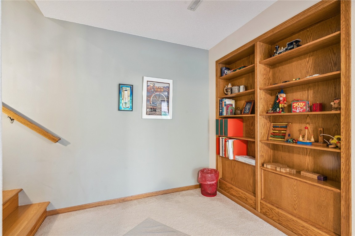 310 Mc Kinsie Court NE Cedar Rapids IA 52402