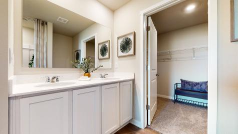 2689 Prairielight Drive Hiawatha IA 52233