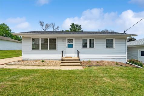 32 29th Avenue SW Cedar Rapids IA 52404
