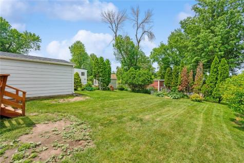 32 29th Avenue SW Cedar Rapids IA 52404