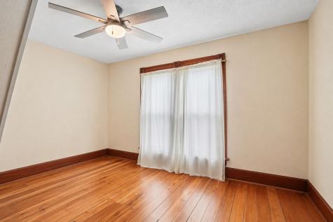 617 7th Street NW Mt Vernon IA 52314
