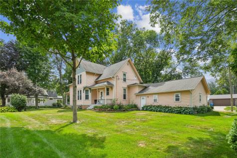 617 7th Street NW Mt Vernon IA 52314
