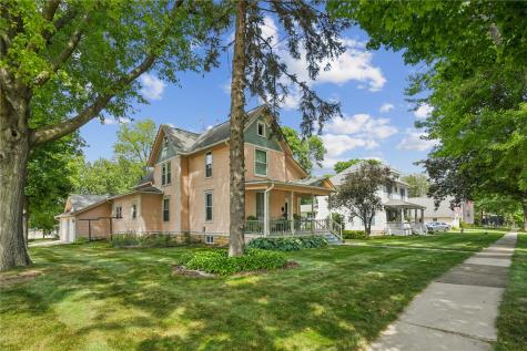617 7th Street NW Mt Vernon IA 52314