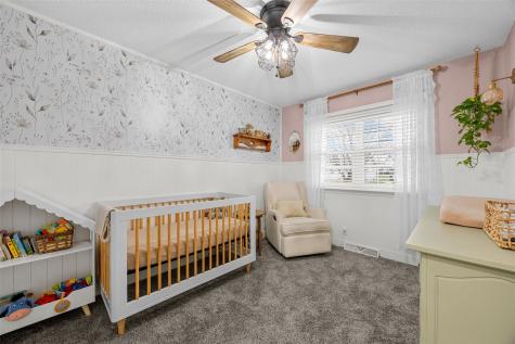 2400 Victoria Drive SW Cedar Rapids IA 52404