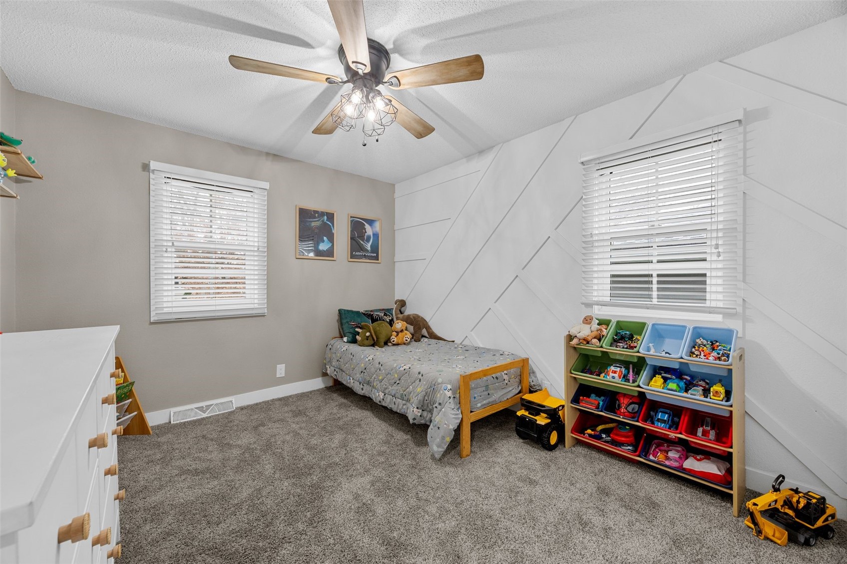2400 Victoria Drive SW Cedar Rapids IA 52404