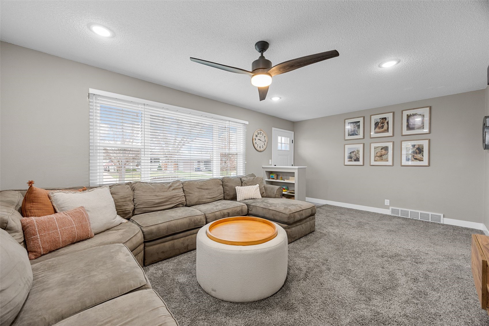 2400 Victoria Drive SW Cedar Rapids IA 52404