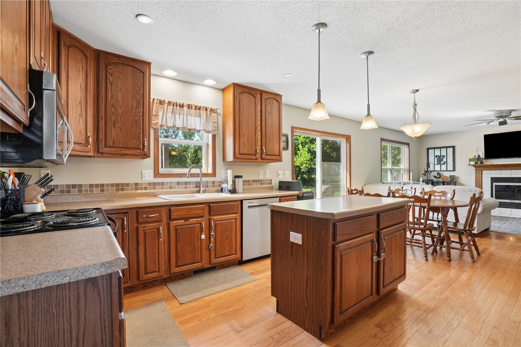 3516 Amanda Court NW Cedar Rapids IA 52405