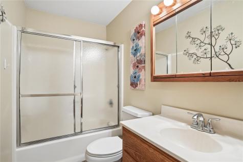 3516 Amanda Court NW Cedar Rapids IA 52405