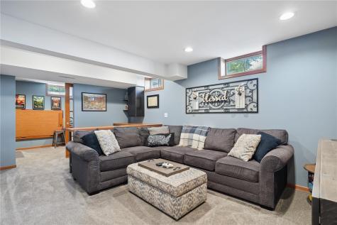 3516 Amanda Court NW Cedar Rapids IA 52405