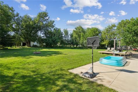 3516 Amanda Court NW Cedar Rapids IA 52405