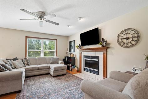 3516 Amanda Court NW Cedar Rapids IA 52405