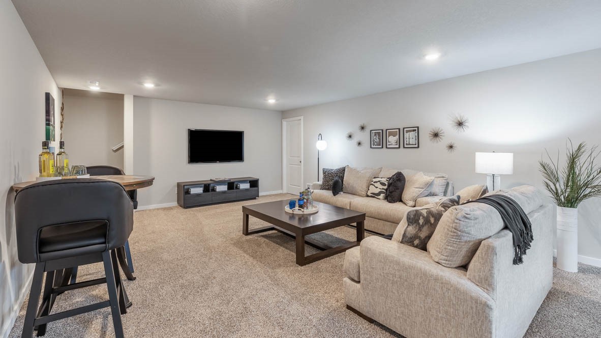 728 Maddie Lane Tiffin IA 52340