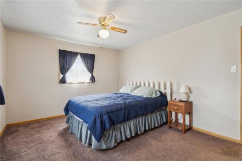 1250 20th Street SW Cedar Rapids IA 52404