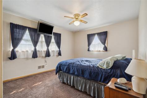 1250 20th Street SW Cedar Rapids IA 52404