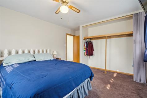 1250 20th Street SW Cedar Rapids IA 52404