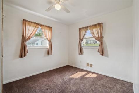 1250 20th Street SW Cedar Rapids IA 52404